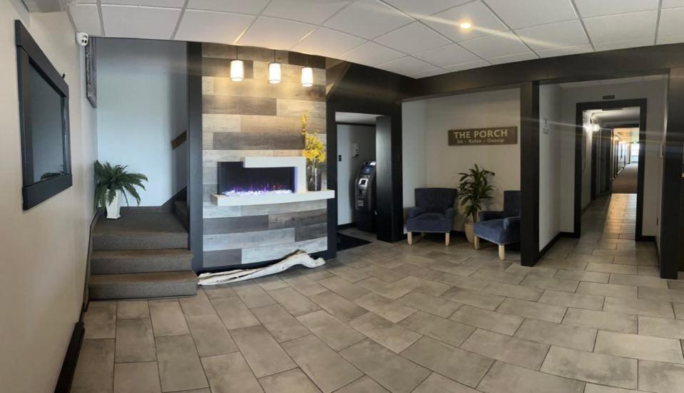 Acadian Hotel Стефенвил Екстериор снимка